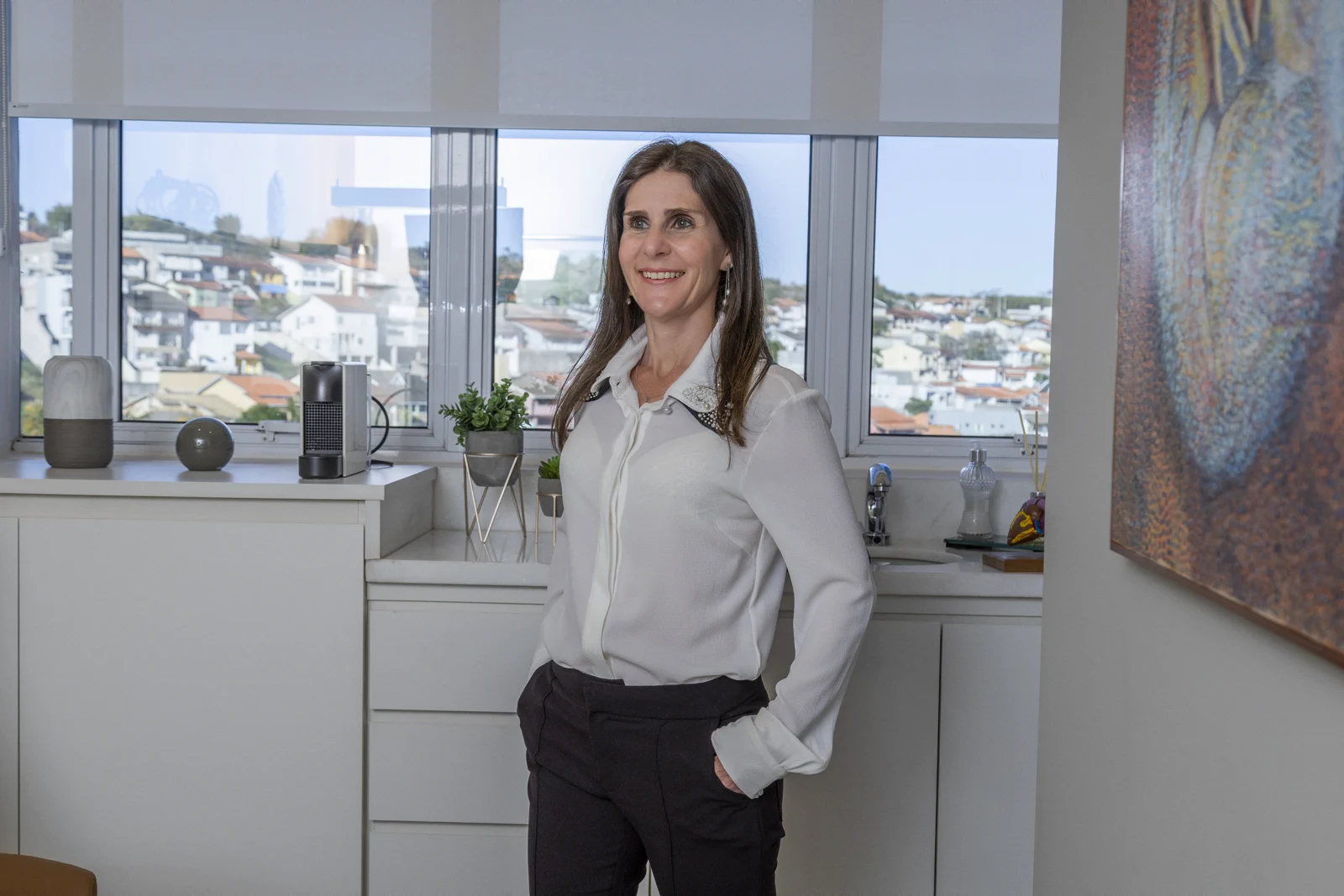 Dra. Daniele Bellini P. Teixeira, gastroenterologista, na Clínica Bellini — foto 1 de 3