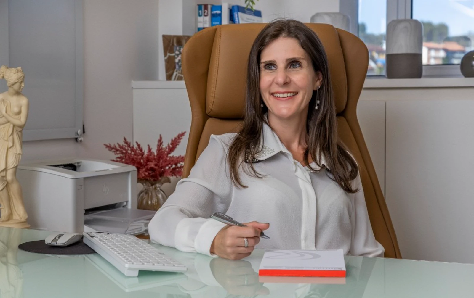 Dra. Daniele Bellini P. Teixeira, gastroenterologista, na Clínica Bellini — foto 2 de 3